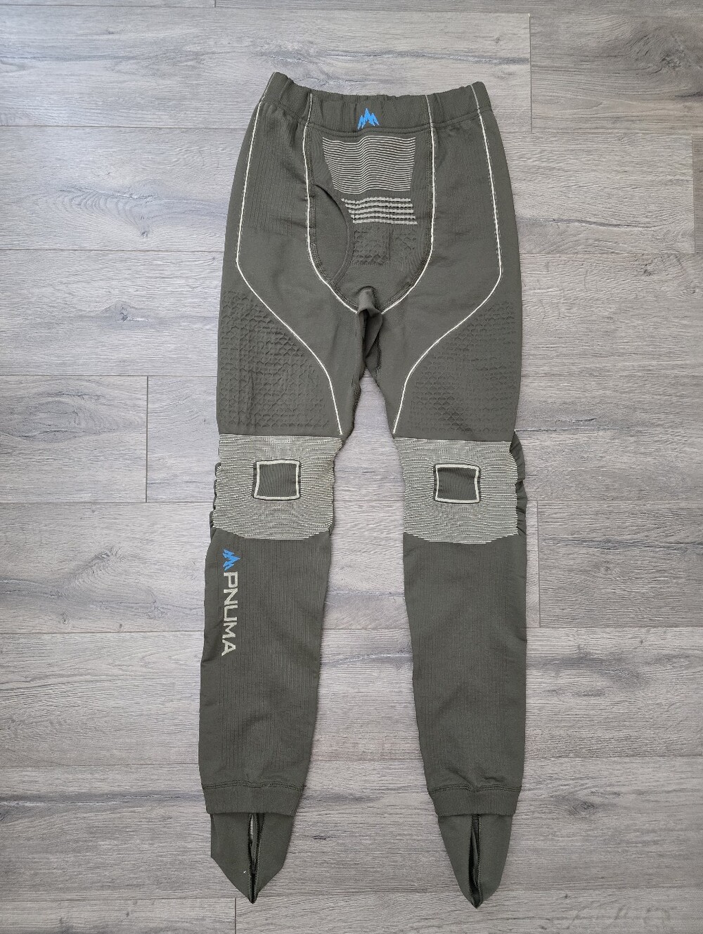 Pnuma performance hunting base layer bottoms Knit compression Mens Medium